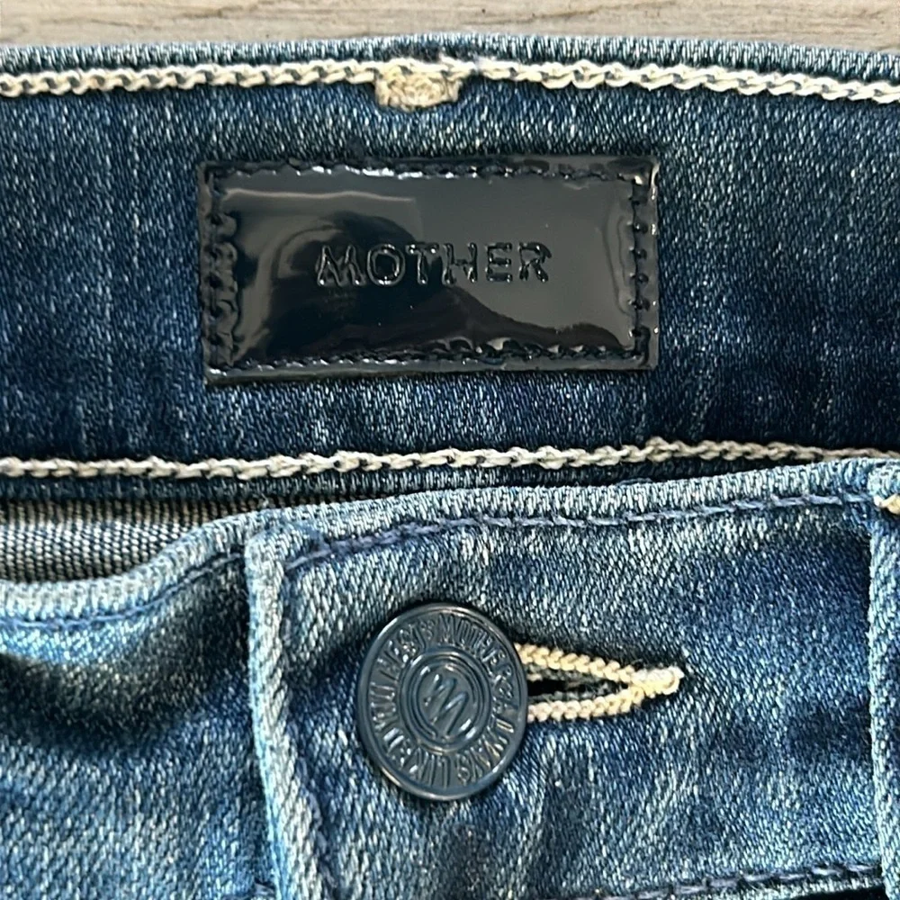 MOTHER the rascal ankle step fray jeans size 24 field of dreams